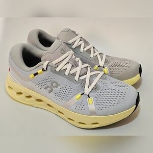 Women's On Running Cloudnova 2  size 10